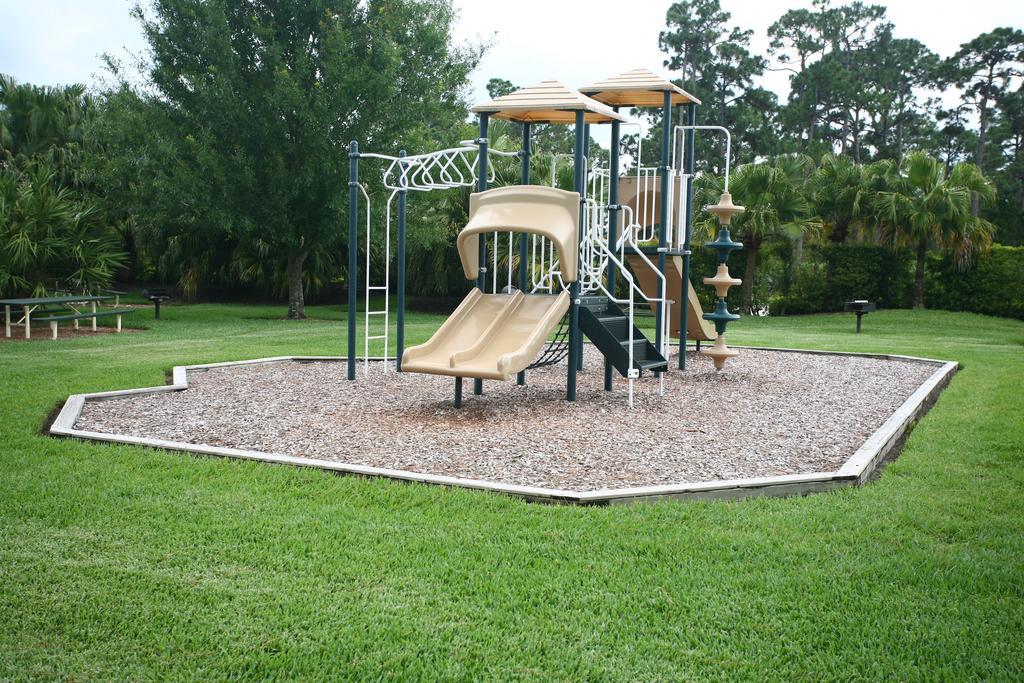 Perfect Drive Vacation Rentals Port St. Lucie Luaran gambar